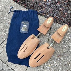 Peak & Co Cedar Shoe Tree mens
